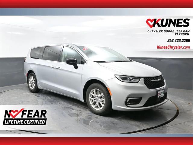 2024 Chrysler Pacifica Touring L 2024 Chrysler Pacifica Touring L