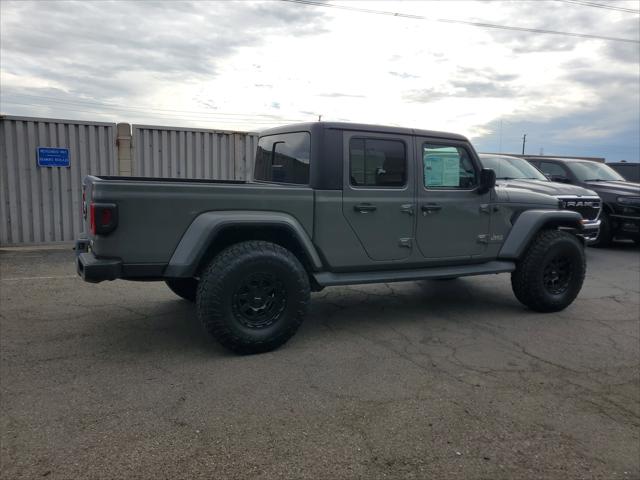 2023 Jeep Gladiator Overland 4x4
