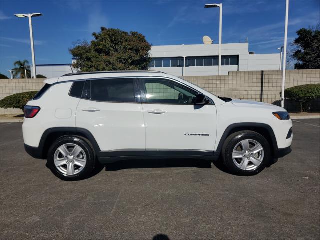 2022 Jeep Compass Latitude FWD