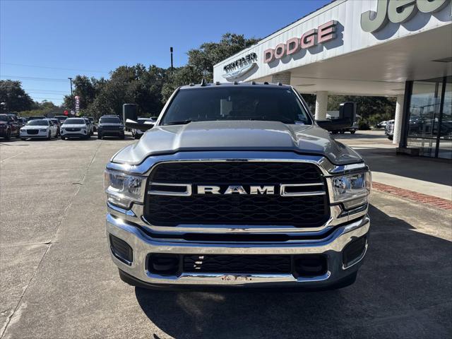 2022 RAM 2500 Tradesman Crew Cab 4x4 64 Box 2022 RAM 2500 Tradesman Crew Cab 4x4 64 Box