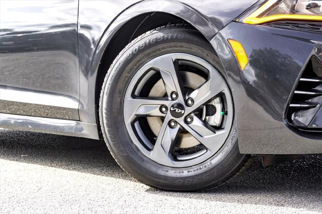 2023 Kia K5 LXS 2023 Kia K5 LXS