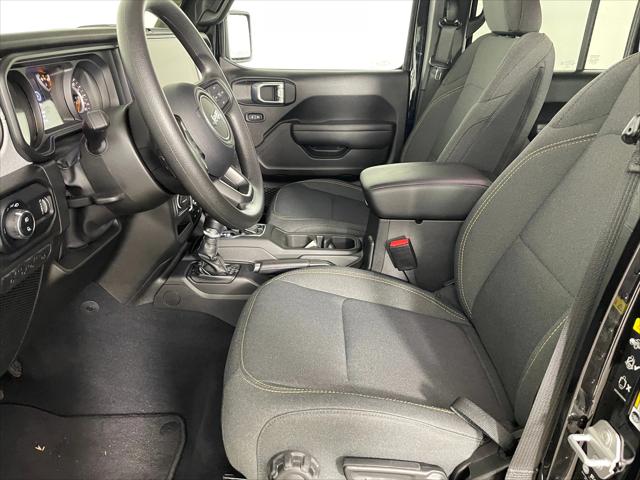 2025 Jeep Gladiator Nighthawk