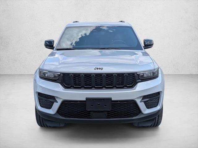 2024 Jeep Grand Cherokee Altitude 4x2