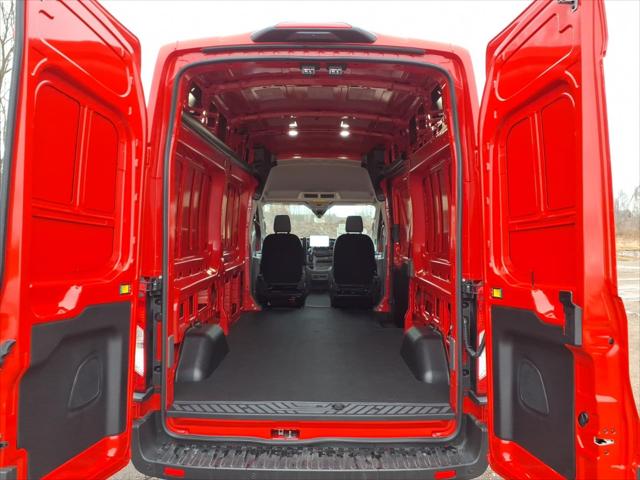 2026 Ford Transit Cargo Van Base