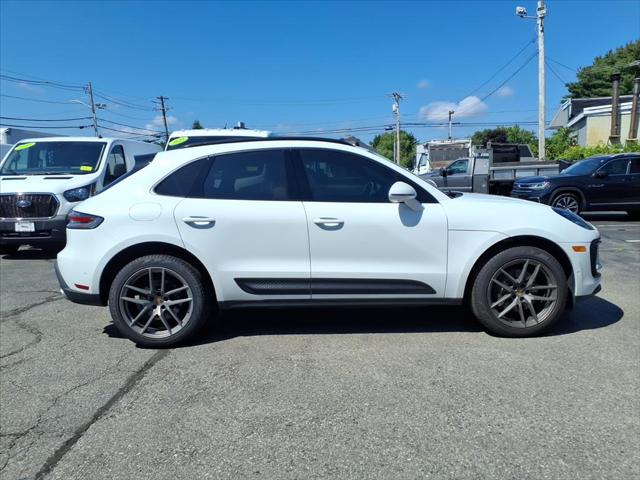 2023 Porsche Macan Unknown