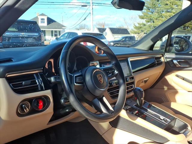 2023 Porsche Macan Unknown