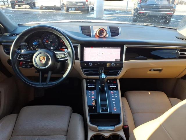 2023 Porsche Macan Unknown