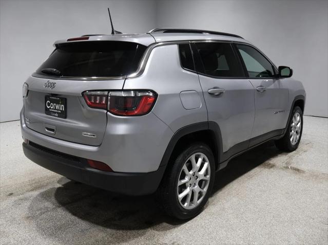 2023 Jeep Compass Latitude Lux FWD 2023 Jeep Compass Latitude Lux FWD