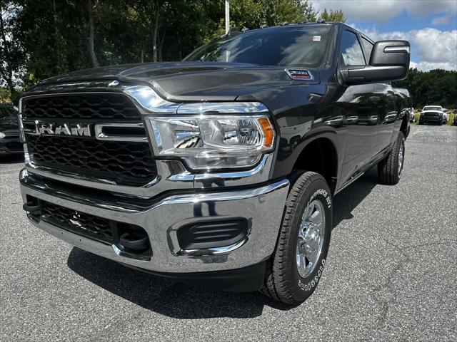 2024 RAM 2500 Tradesman Crew Cab 4x4 64 Box