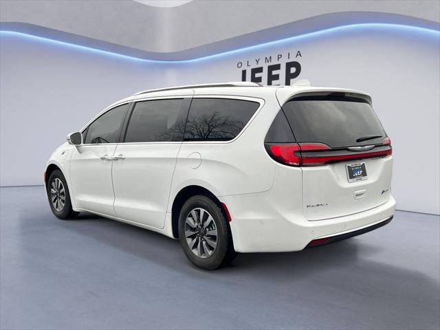 2021 Chrysler Pacifica Hybrid Touring L