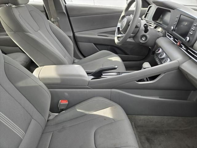 2024 Hyundai Elantra SE 2024 Hyundai Elantra SE