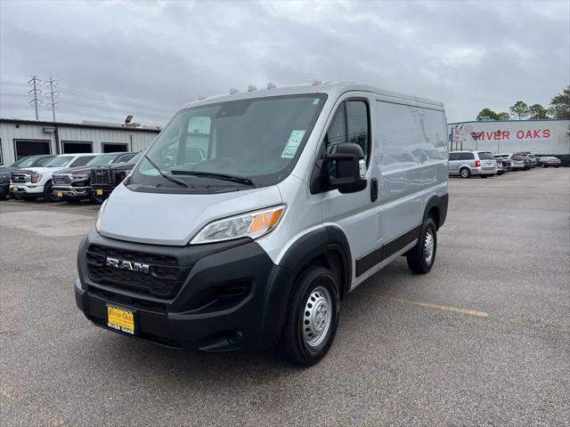2025 RAM ProMaster 1500 Cargo Van Tradesman Low Roof 118 WB w/Pass Seat