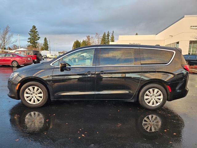 2021 Chrysler Voyager L