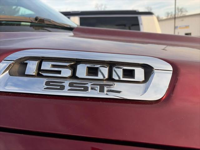 2025 RAM 1500 Laramie Crew Cab 4x4 57 Box