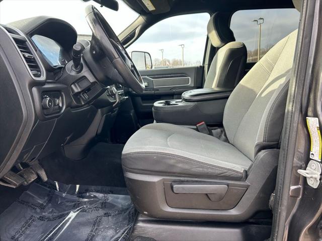 2022 RAM 2500 Big Horn Crew Cab 4x4 8 Box 2022 RAM 2500 Big Horn Crew Cab 4x4 8 Box