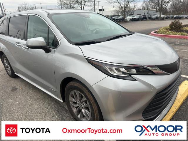2021 Toyota Sienna XLE