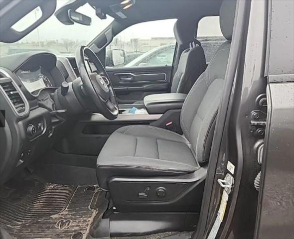 2022 RAM 1500 Big Horn Crew Cab 4x4 64 Box 2022 RAM 1500 Big Horn Crew Cab 4x4 64 Box