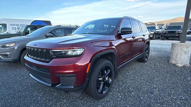 2023 Jeep Grand Cherokee L Altitude 4x4 2023 Jeep Grand Cherokee L Altitude 4x4