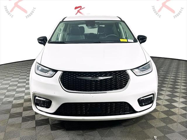 2024 Chrysler Pacifica Touring L 2024 Chrysler Pacifica Touring L