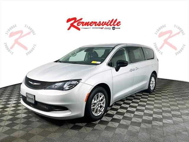 2024 Chrysler Voyager LX