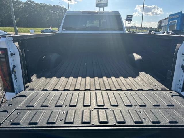 2024 GMC Sierra 2500HD 4WD Crew Cab Long Bed AT4