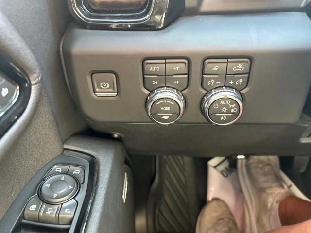 2024 GMC Sierra 2500HD 4WD Crew Cab Long Bed AT4
