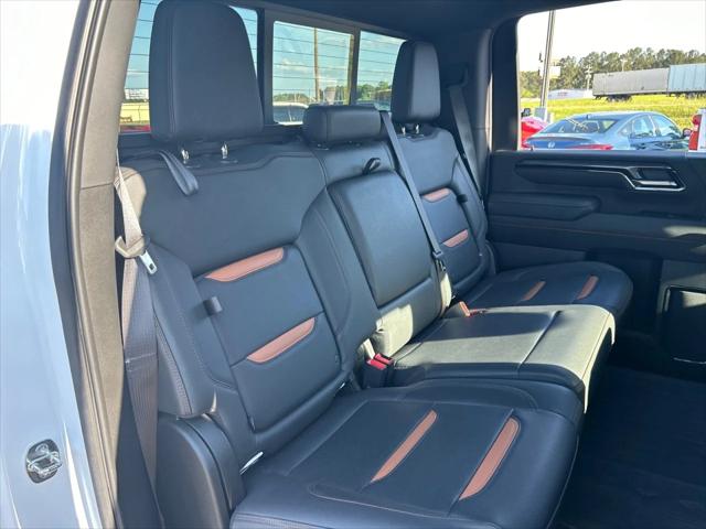 2024 GMC Sierra 2500HD 4WD Crew Cab Long Bed AT4