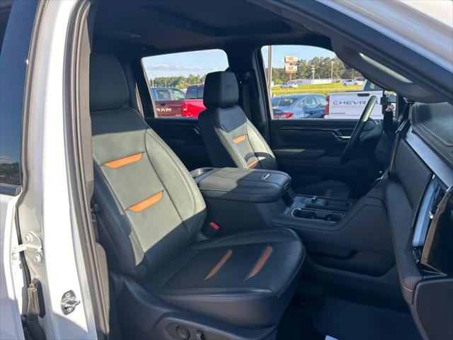 2024 GMC Sierra 2500HD 4WD Crew Cab Long Bed AT4