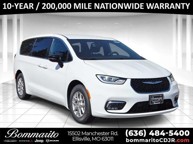 2026 Chrysler Pacifica Select for sale in Ellisville, MO