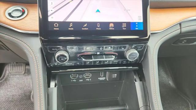 2025 Jeep Grand Cherokee L Summit Reserve 4x4