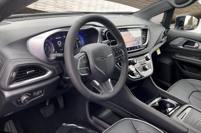 2026 Chrysler Pacifica Limited AWD