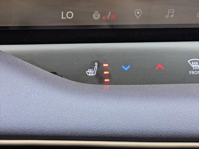 2026 Nissan LEAF PLATINUM+