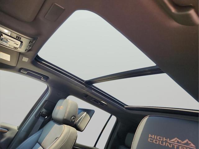 2026 Chevrolet Suburban High Country, 4WD