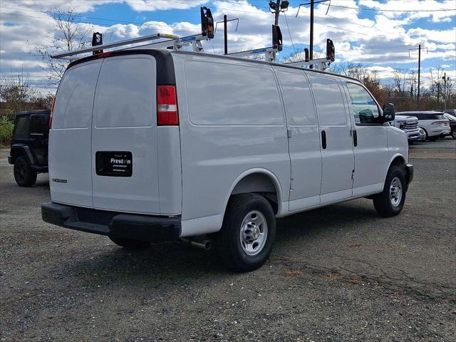 2025 Chevrolet Express Cargo Van RWD 2500 Regular Wheelbase WT