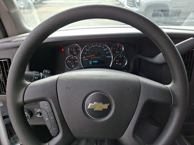 2025 Chevrolet Express Cargo Van RWD 2500 Regular Wheelbase WT