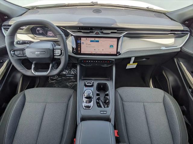 2026 Jeep Cherokee Laredo 4x4