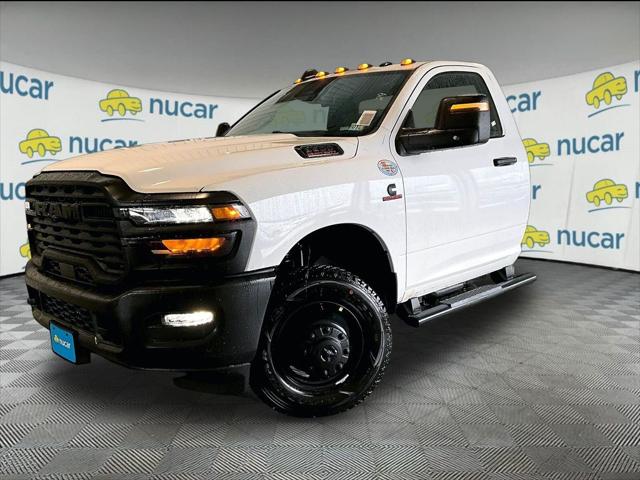 2026 Ram 3500 Tradesman/Big Horn