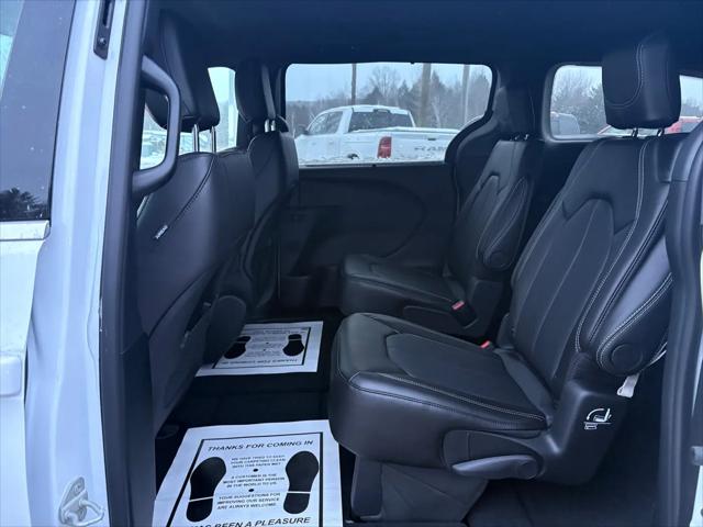 2026 Chrysler Voyager LX