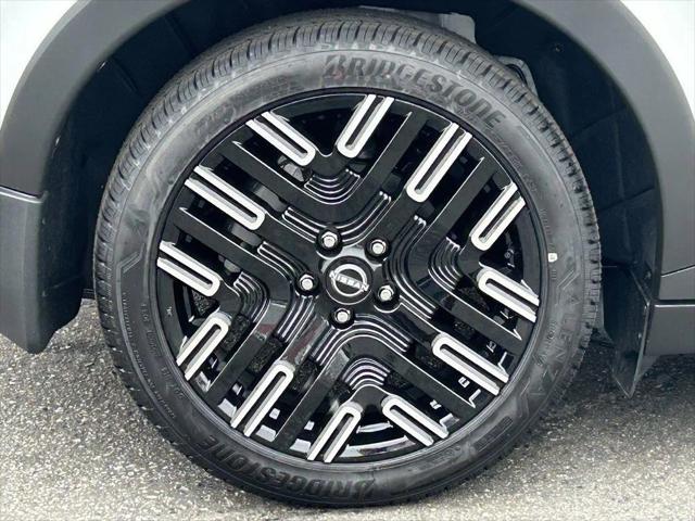 2026 Nissan LEAF PLATINUM+