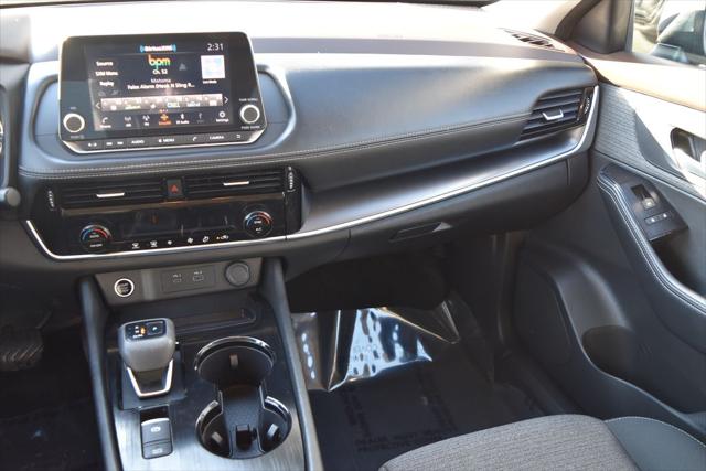 2022 Nissan Rogue SV FWD