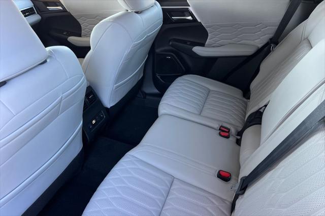 2026 Mitsubishi Outlander SEL