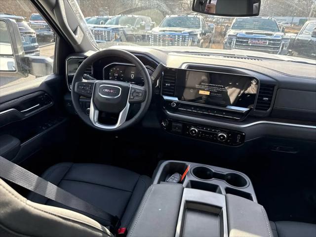 2026 GMC Sierra 2500HD Crew Cab, Standard Bed, SLT, 4WD