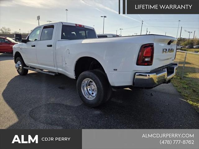 2026 Ram 3500 Tradesman Crew Cab 4x4 8' Box