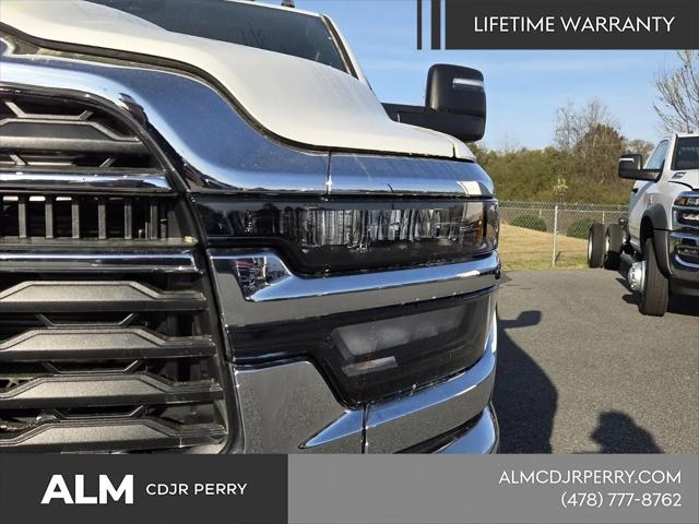 2026 Ram 3500 Tradesman Crew Cab 4x4 8' Box