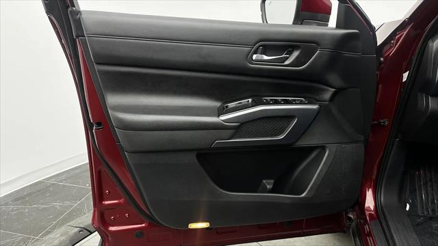 2022 Nissan Pathfinder SL 2WD