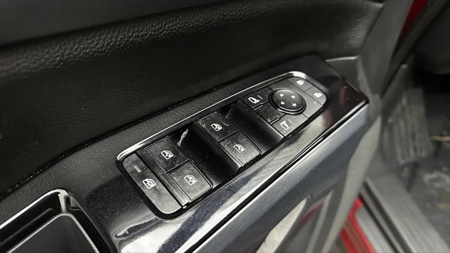 2022 Nissan Pathfinder SL 2WD