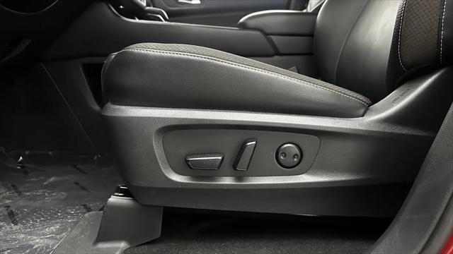 2022 Nissan Pathfinder SL 2WD