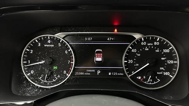 2022 Nissan Pathfinder SL 2WD