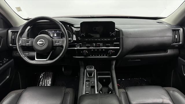 2022 Nissan Pathfinder SL 2WD