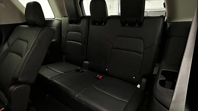 2022 Nissan Pathfinder SL 2WD